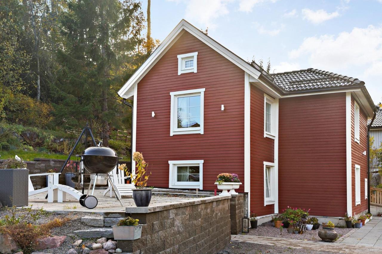 Charming Apartment In A Red House In Estocolmo Exterior foto